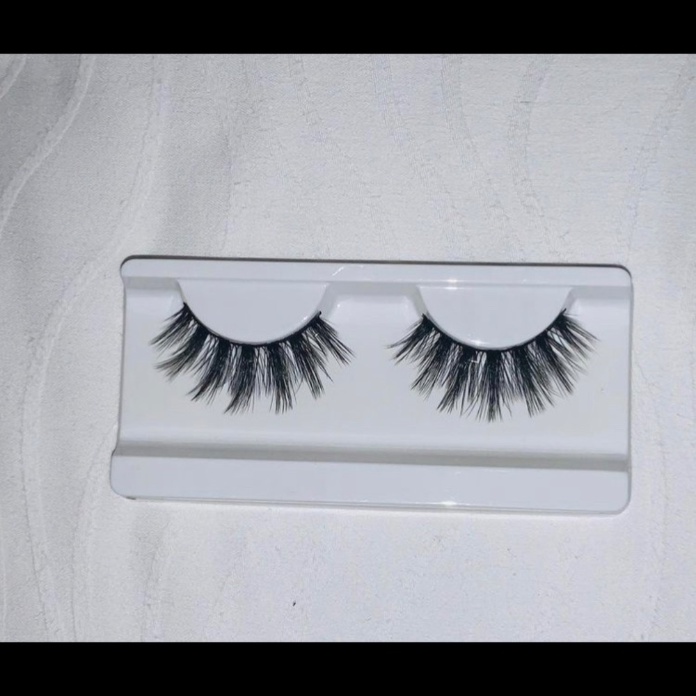 Patrick Star Lashes